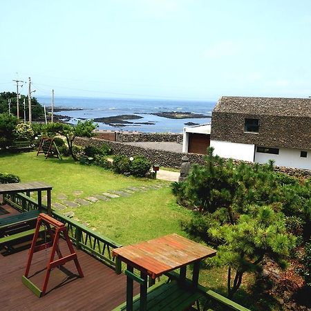 Nattrang Pension Jeju Exteriör bild