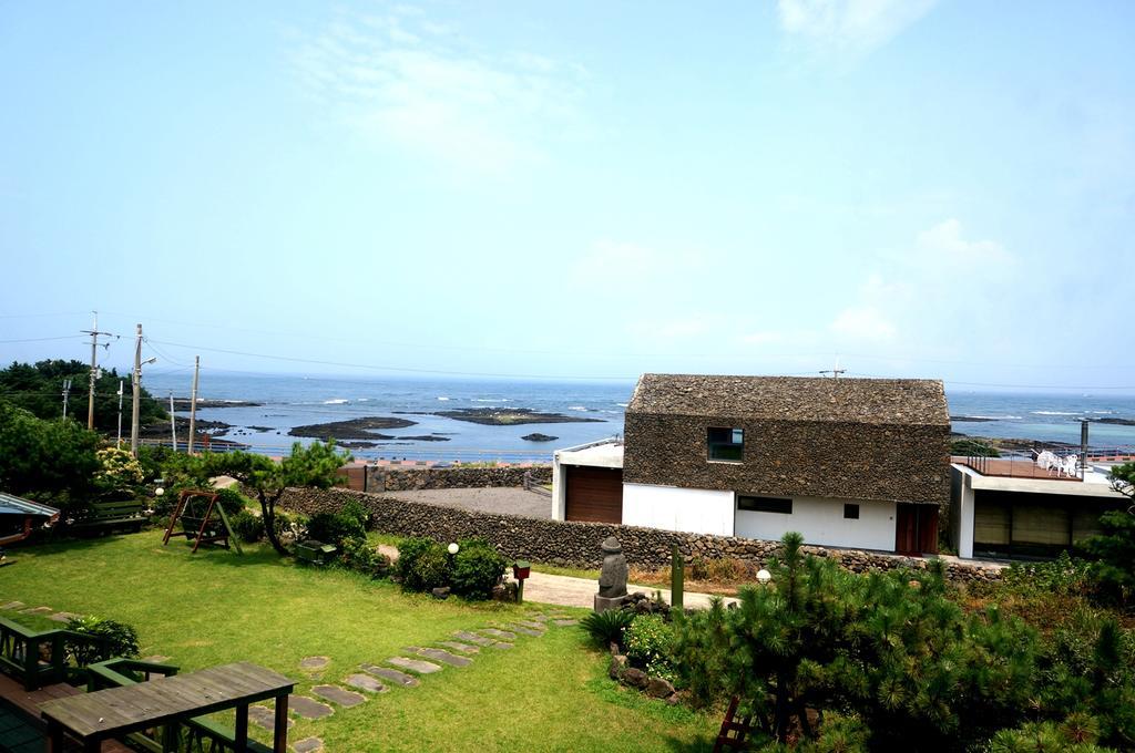 Nattrang Pension Jeju Exteriör bild